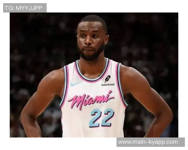 末节关键时刻三分球助力安德鲁维金斯贡献15分5篮板5助攻表现出色